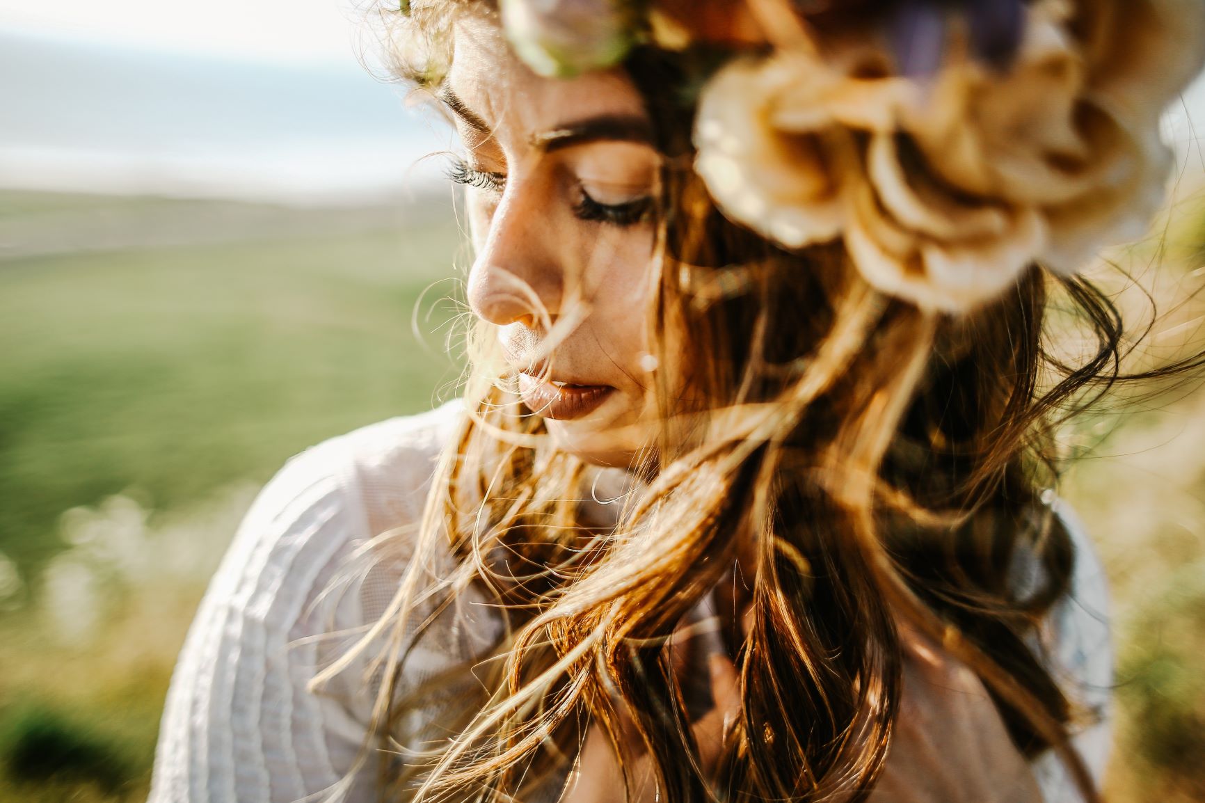 Girl face close up hairstyle 54723648